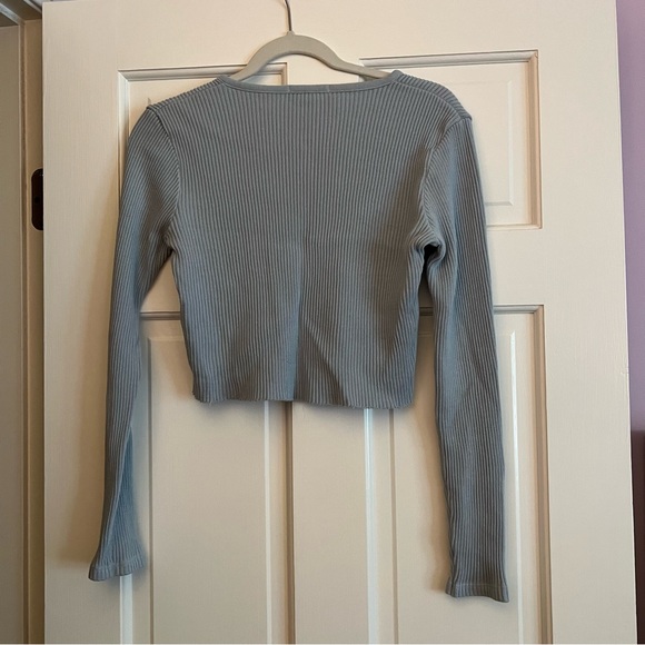 NWT Brandy Melville Paige V-Neck Top - Picture 2 of 5